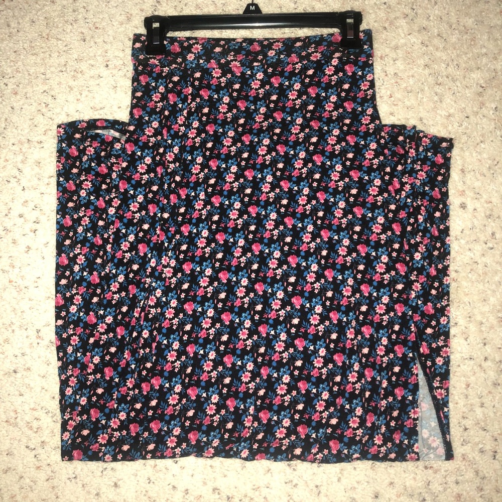 Charlotte Russe floral maxi skirt
